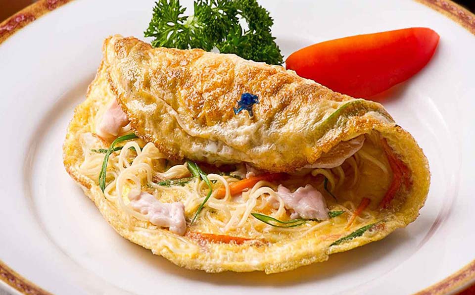 




Chicken and Noodle Omelet


