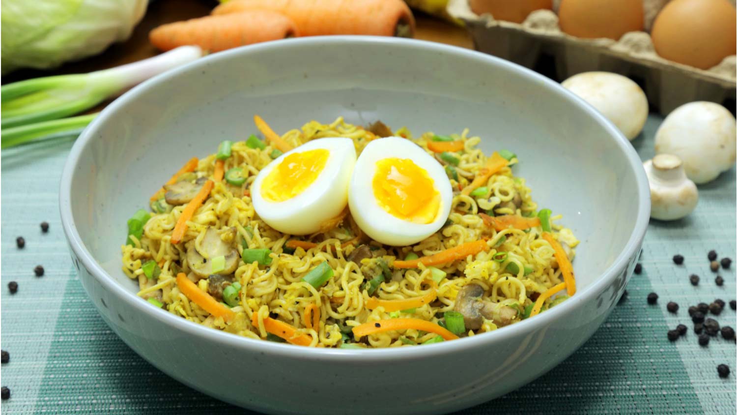 




Egg and veg noodles


